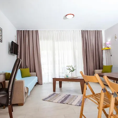 Erosaria Suites *