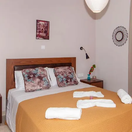 Erosaria Suites *