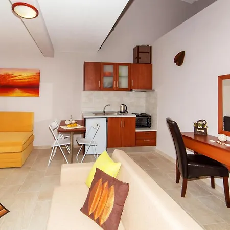 Erosaria Suites *