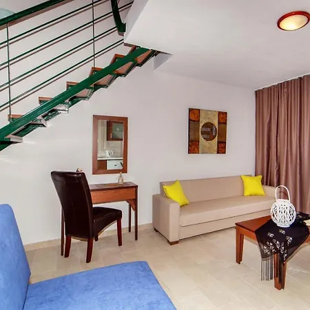 Erosaria Suites *